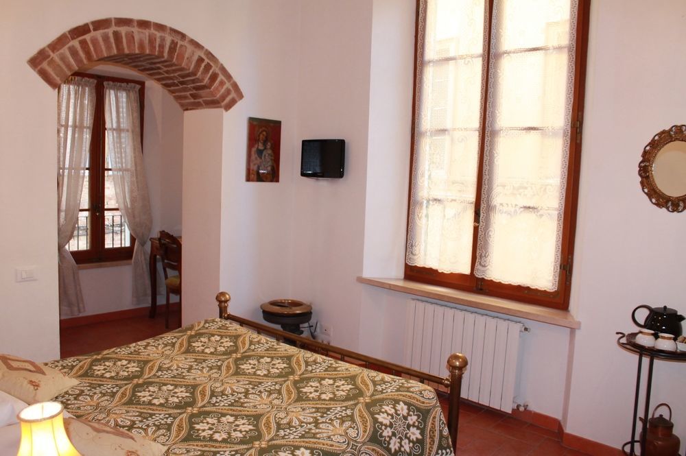 Bed and Breakfast Palazzo Masi Сиена Экстерьер фото
