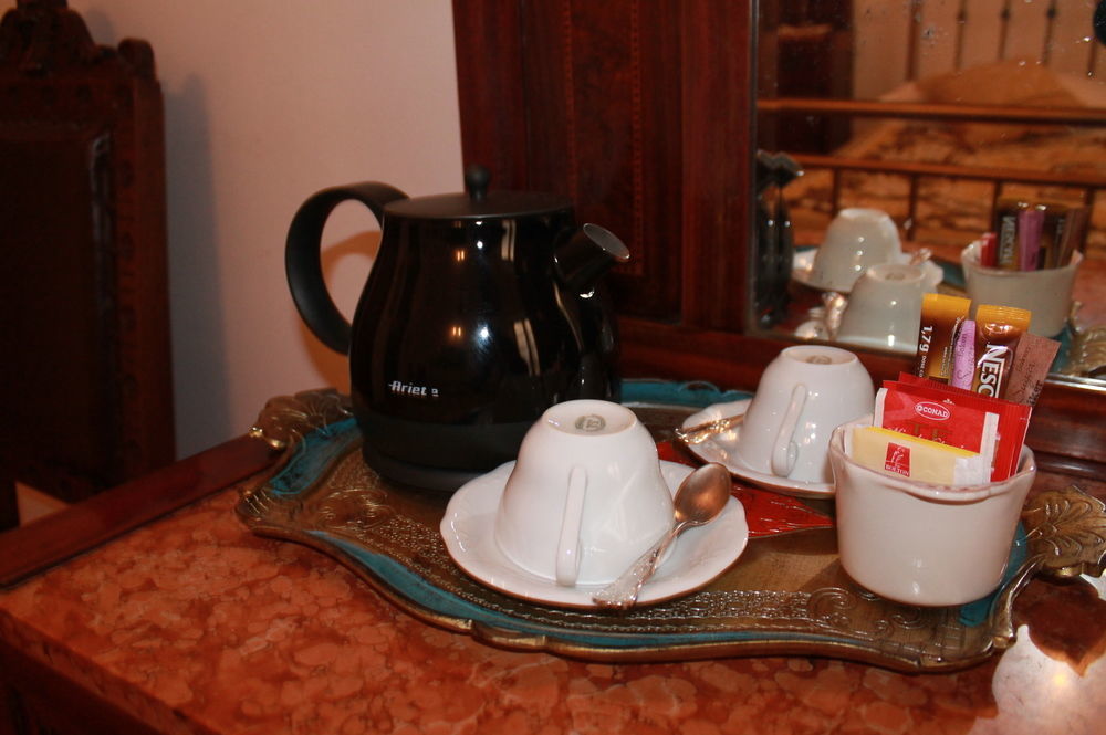 Bed and Breakfast Palazzo Masi Сиена Экстерьер фото