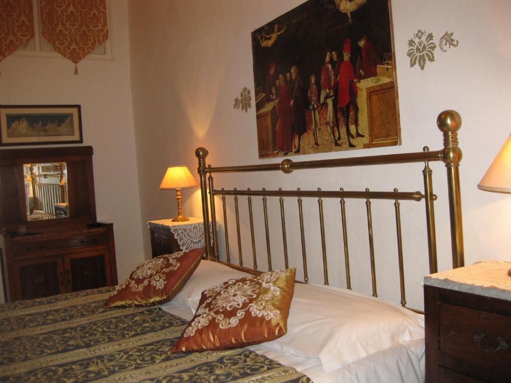 Bed and Breakfast Palazzo Masi Сиена Экстерьер фото